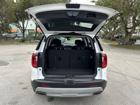 Used 2023 GMC Acadia SLE image 41