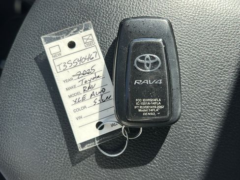 Certified 2025 Toyota RAV4 XLE AWD/4WD image 35