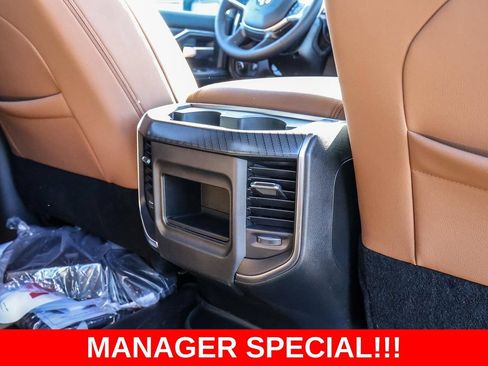 New 2025 RAM 2500 Big Horn AWD/4WD image 33