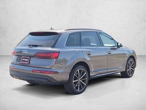 Used 2024 Audi Q7 3.0T Premium Plus AWD/4WD image 5