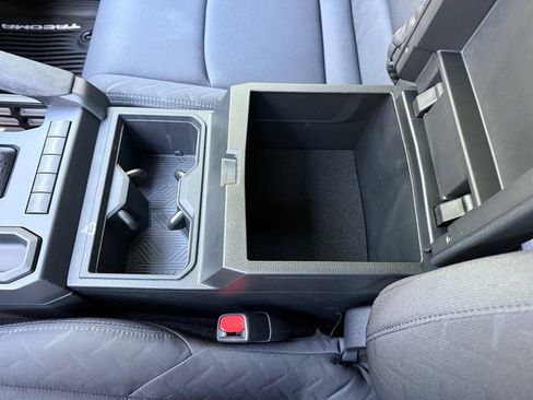 Used 2024 Toyota Tacoma SR image 25