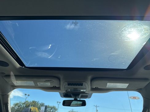 Used 2025 Ford F350 Platinum w/ Platinum Plus Package image 24