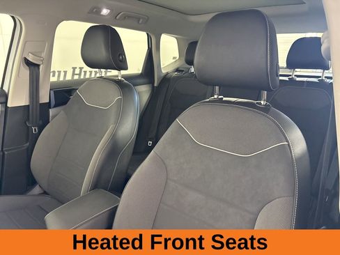 Used 2024 Volkswagen Taos SE image 11