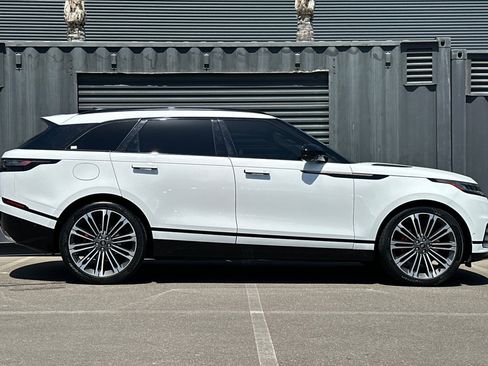 Used 2024 Land Rover Range Rover Velar Dynamic SE AWD/4WD image 9
