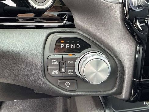New 2026 RAM 1500 Laramie AWD/4WD image 27