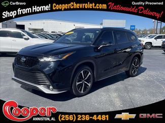 Used 2022 Toyota Highlander XSE video 1
