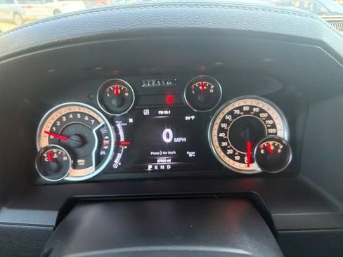 Used 2016 RAM 1500 Laramie w/ Convenience Group AWD/4WD image 17
