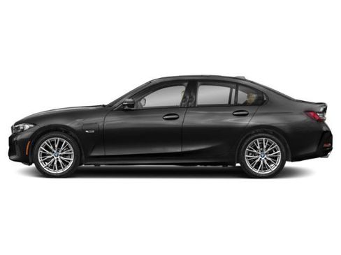 Used 2023 BMW 330e w/ Premium Package RWD image 3