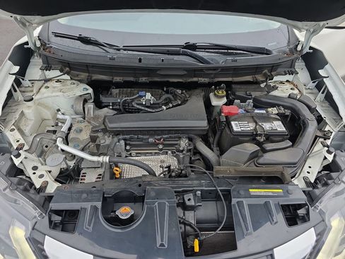 Used 2017 Nissan Rogue SV AWD/4WD image 34