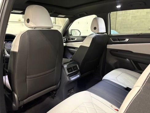 New 2026 Volkswagen Atlas Cross Sport SEL Premium R-Line AWD/4WD image 11