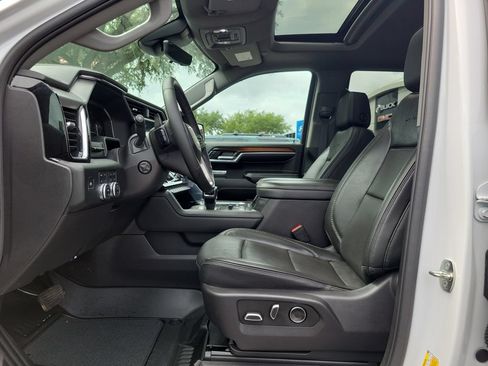 Used 2024 GMC Sierra 1500 Denali w/ Denali Reserve Package AWD/4WD image 19