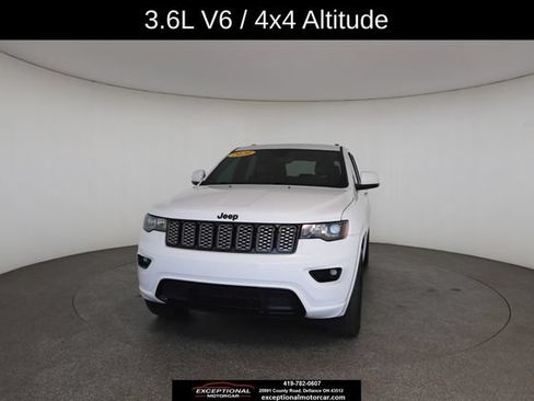 Used 2020 Jeep Grand Cherokee Altitude AWD/4WD image 32