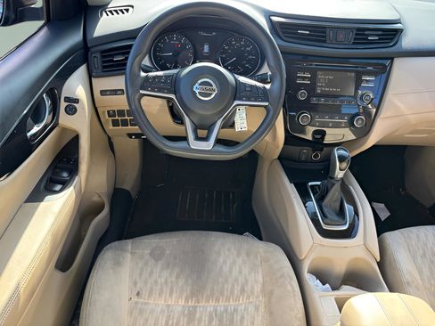 Used 2017 Nissan Rogue S image 14