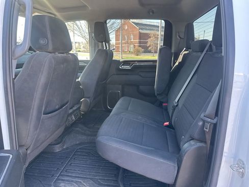 Used 2024 GMC Sierra 2500 SLE w/ SLE Convenience Package image 11