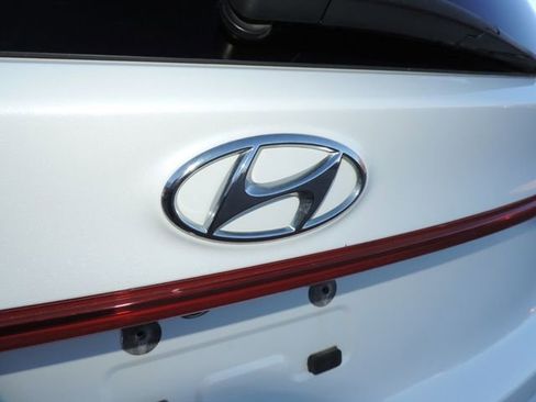 Used 2022 Hyundai Santa Fe SEL image 15