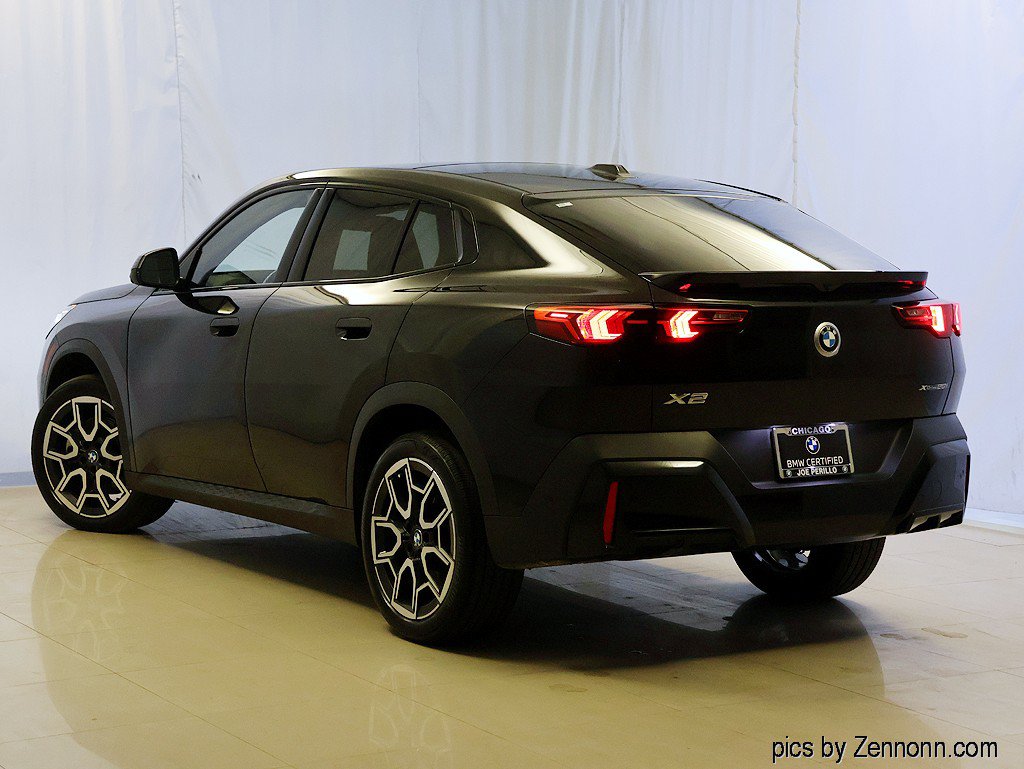 Certified 2025 BMW X2 xDrive28i w/ Premium Package AWD/4WD image 9