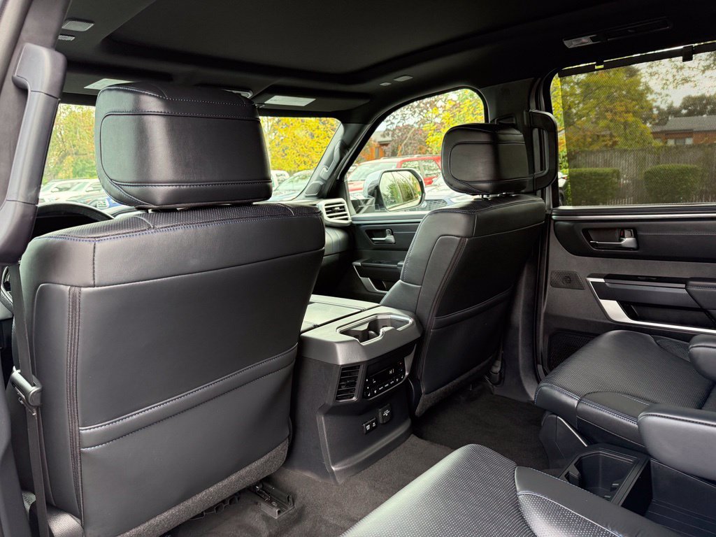 Certified 2023 Toyota Sequoia Platinum AWD/4WD image 17