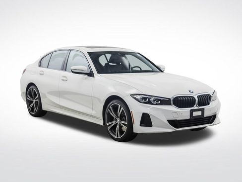 Used 2023 BMW 330i xDrive Sedan w/ Premium Package AWD/4WD image 7