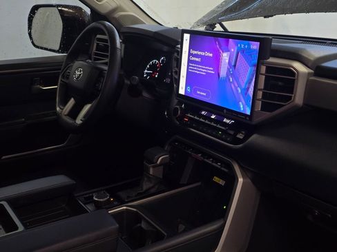 Used 2022 Toyota Tundra Limited image 24
