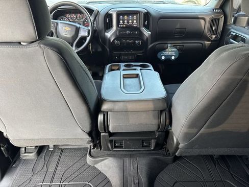 Certified 2020 Chevrolet Silverado 2500 Custom w/ Custom Value Package image 18