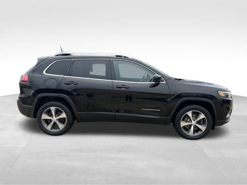 Used 2019 Jeep Cherokee Limited image 10