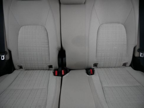 Used 2023 Honda HR-V LX image 13