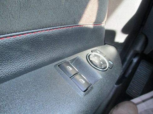 Used 2017 Ford Mustang GT Premium w/ Equipment Group 401A image 22