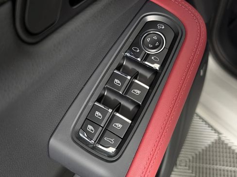 New 2026 Porsche Macan GTS AWD/4WD image 27