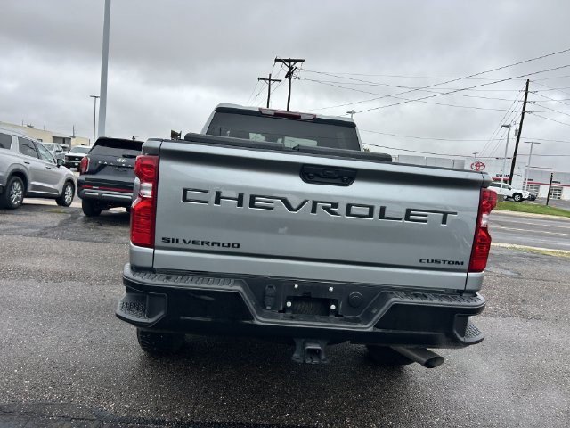 Used 2025 Chevrolet Silverado 2500 Custom w/ Custom Convenience Package AWD/4WD image 5