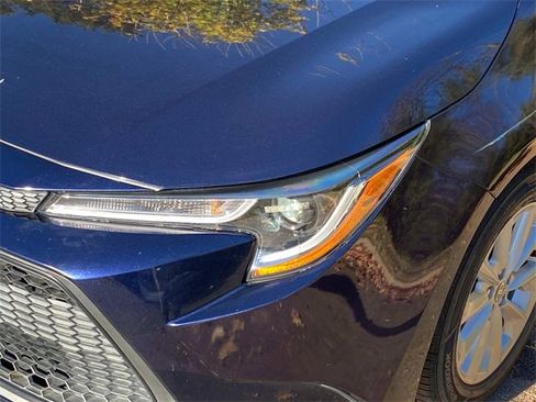 Used 2022 Toyota Corolla LE image 5