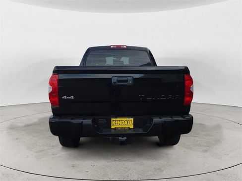 Used 2018 Toyota Tundra Platinum image 4