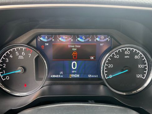 Used 2023 Ford F150 XLT w/ Equipment Group 302A High image 17