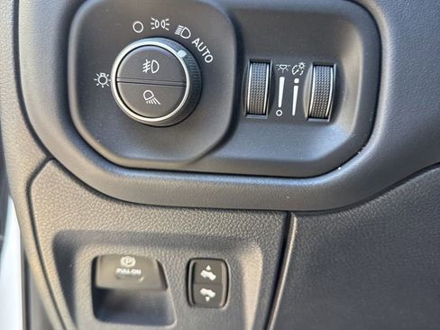 Used 2020 RAM 1500 Limited image 23