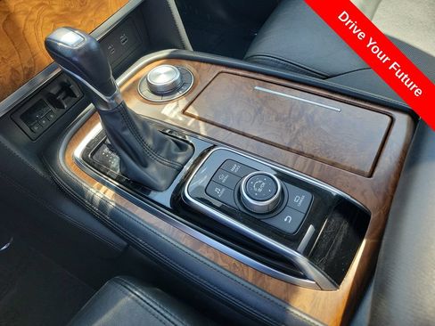 Used 2023 Nissan Armada SL w/ Captain's Chairs Package AWD/4WD image 18