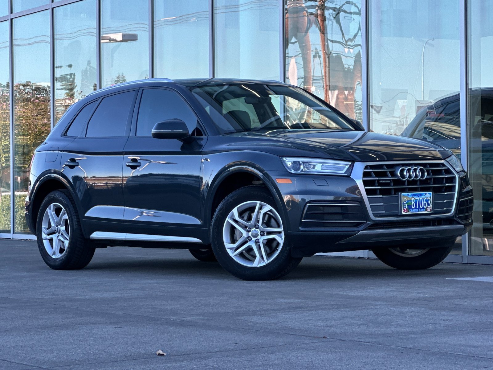 Used 2018 Audi Q5 2.0T Premium AWD/4WD image 2