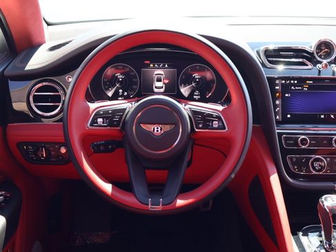 Certified 2023 Bentley Bentayga AWD/4WD image 15