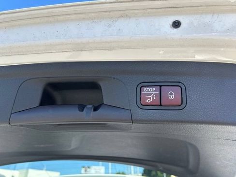 Used 2020 Mercedes-Benz GLE 350 4MATIC image 18