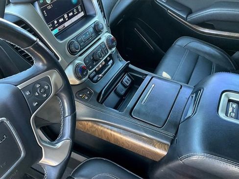 Used 2019 GMC Yukon Denali w/ Denali Ultimate Package image 14
