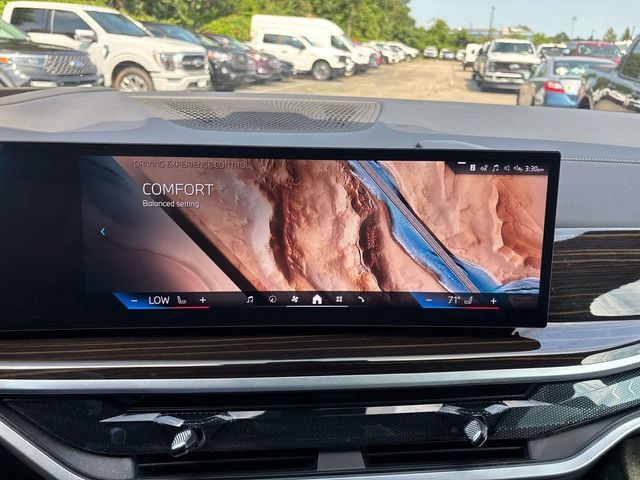 Used 2026 BMW X5 xDrive40i AWD/4WD image 32