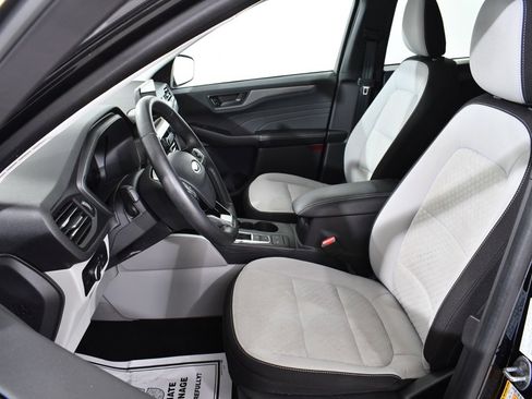 Used 2023 Ford Escape Active image 6