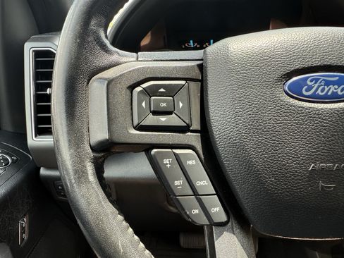 Used 2020 Ford F150 XLT w/ Equipment Group 302A Luxury AWD/4WD image 17