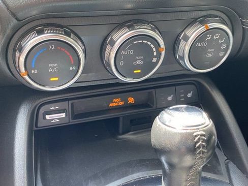 Used 2021 MAZDA MX-5 Miata RF Grand Touring RWD image 16