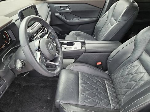 Used 2021 Nissan Rogue Platinum FWD image 9
