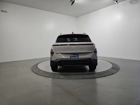 Certified 2025 Hyundai Kona SEL AWD/4WD image 4