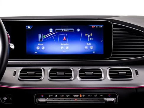 Certified 2025 Mercedes-Benz GLS 450 4MATIC image 33