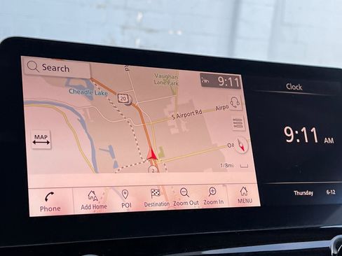 Used 2023 Nissan Armada SV image 17