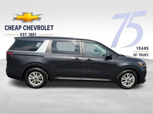 Used 2024 Kia Carnival LX FWD image 6