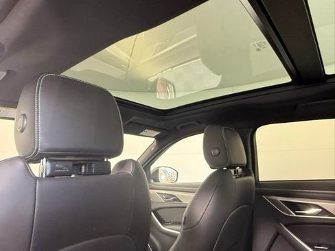 Used 2025 Jaguar F-PACE R-Dynamic S image 27