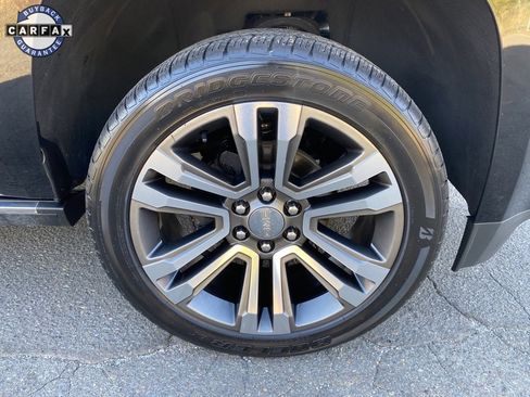 Used 2020 GMC Yukon Denali w/ Denali Premium Package image 8