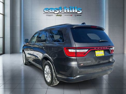 Certified 2019 Dodge Durango SXT image 5
